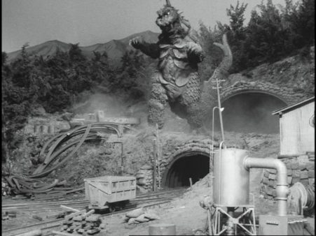Ultra Q (1966)