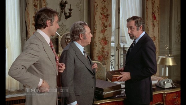 discreet-charm-of-bourgeoisie-uk-BD_03