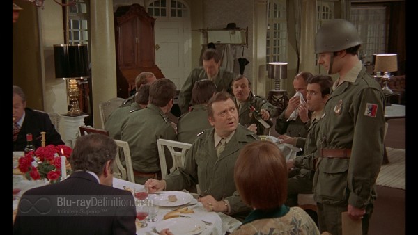 discreet-charm-of-bourgeoisie-uk-BD_14