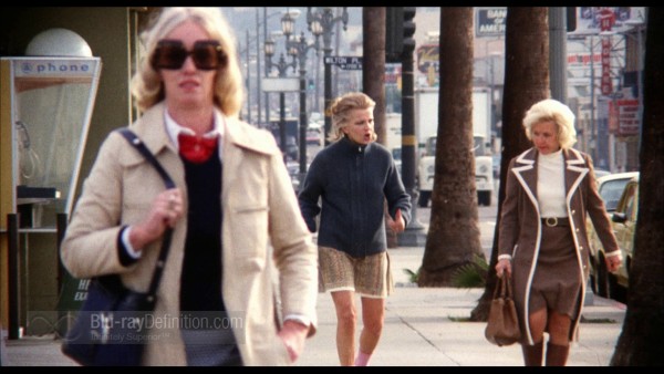 Woman-Under-The-Influence-UK-BD_08