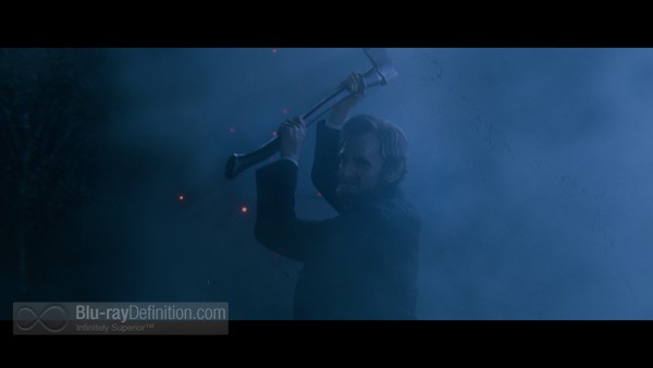 Abraham-Lincoln-Vampire-Hunter-3D-BD_15