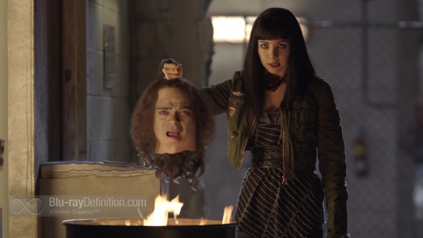 Lost-Girl-S1-BD_09