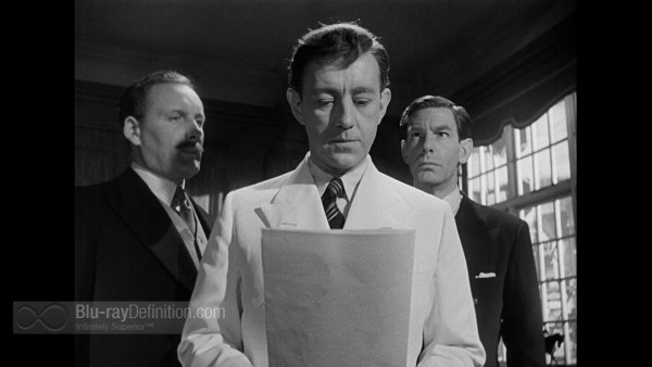 Man-in-the-White-Suit-UK-BD_14