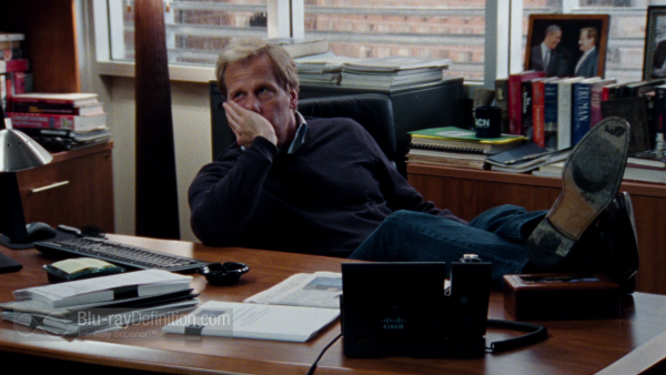 Newsroom-S1-BD_18