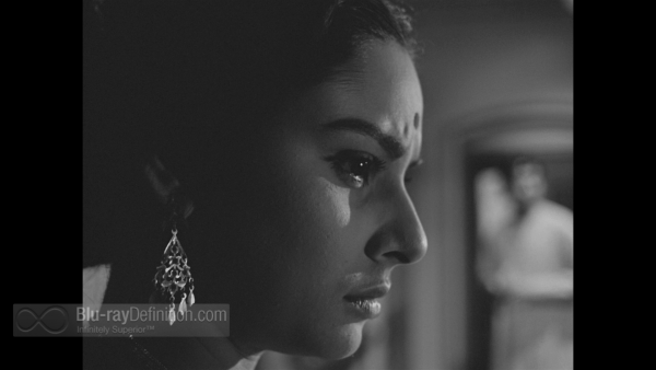 Charulata-Lonely-Wife-UK-BD_11