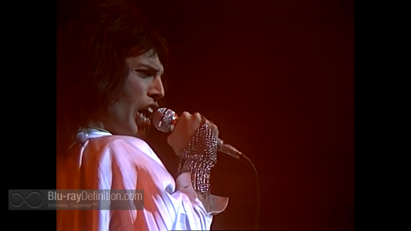 Queen-Live-Rainbow-74-BD_05