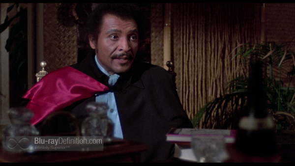 scream-Blacula-scream-UK-BD_10