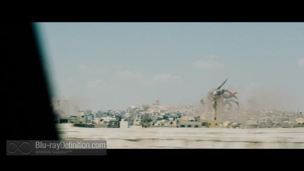 Monsters-Dark-Continent-BD_04