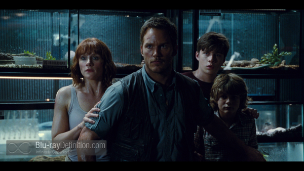 Jurassic-World-BD_25