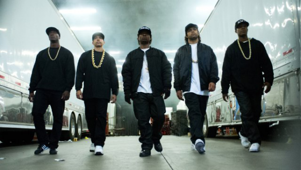 straight-outta-compton-prod-still-2