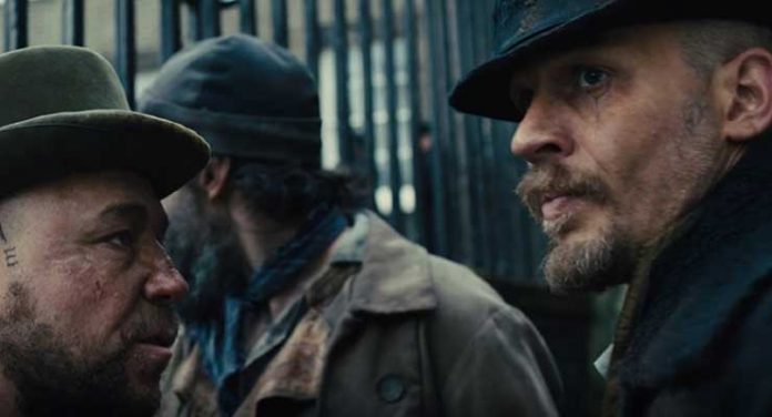 Stephen Graham and Tom Hardy in Taboo (2017)