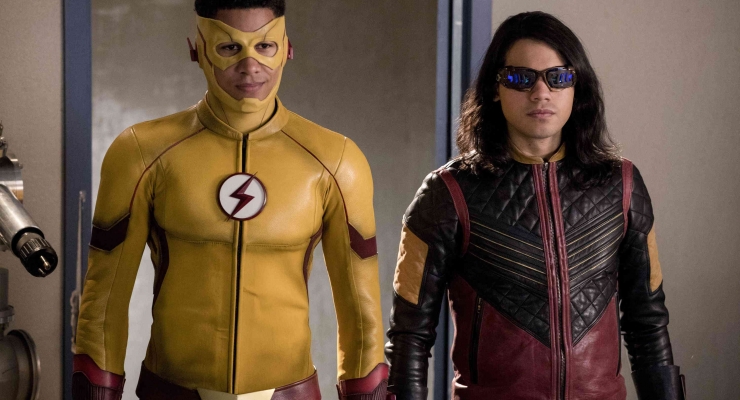 Keiynan Lonsdale and Carlos Valdes in The Flash: Season 3
