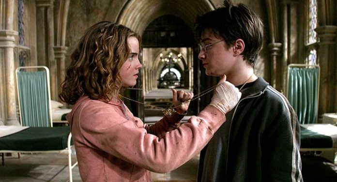 Emma Watson and Daniel Radcliffe in Harry Potter and the Prisoner of Azkaban (2004)