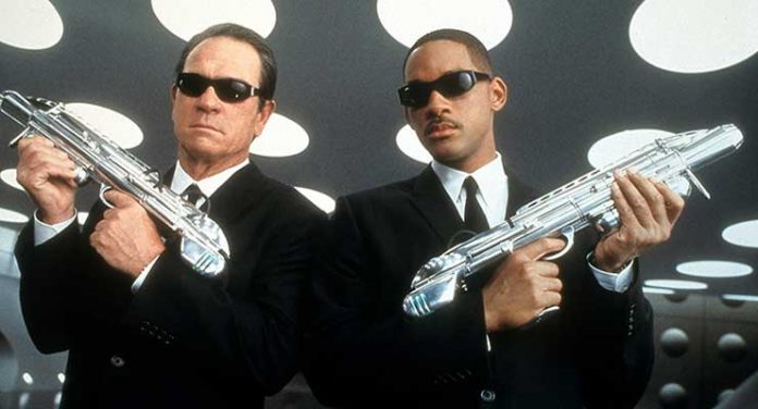 Will Smith and Tommy Lee Jones in Men in Black (1997)