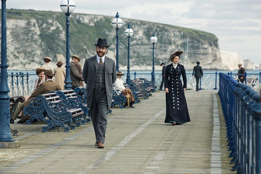 Matthew Macfadyen and Hayley Atwell in Howards End (2017)