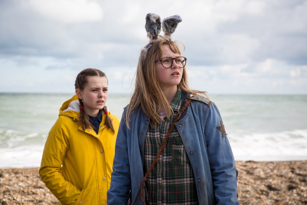 Sydney Wade and Madison Wolfe in I Kill Giants (2017)