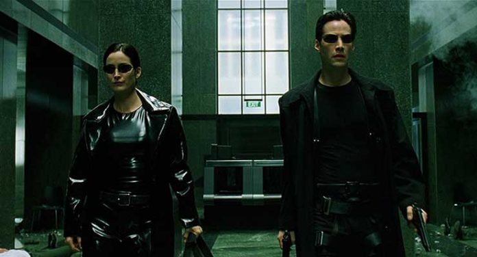 Keanu Reeves and Carrie-Anne Moss in The Matrix (1999)