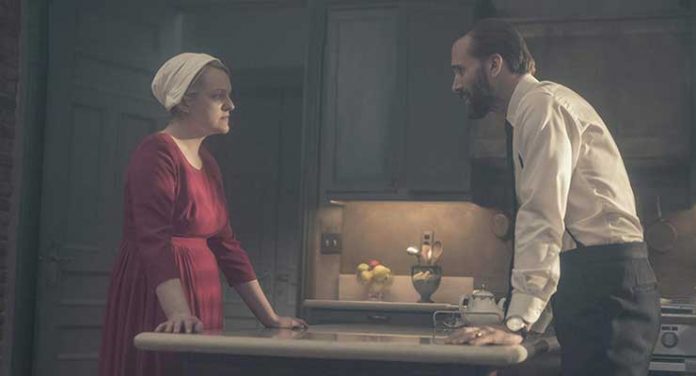 Joseph Fiennes and Elisabeth Moss in The Handmaid's Tale (2017)