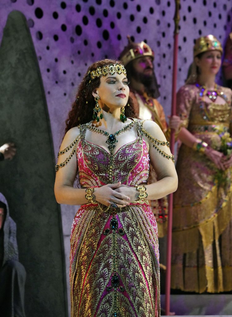 Samson et Dalila (Metropolitan Opera) (2018) Elīna Garanča as Dalila in Saint-Saëns's "Samson et Dalila." Photo: Ken Howard / Met Opera