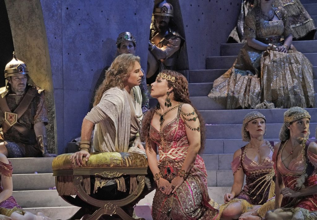Samson et Dalila (Metropolitan Opera) (2018) Roberto Alagna as Samson and Elīna Garanča as Dalila in Saint-Saëns's "Samson et Dalila." Photo: Ken Howard / Met Opera