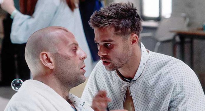 Bruce Willis and Brad Pitt in 12 Monkeys (1995)