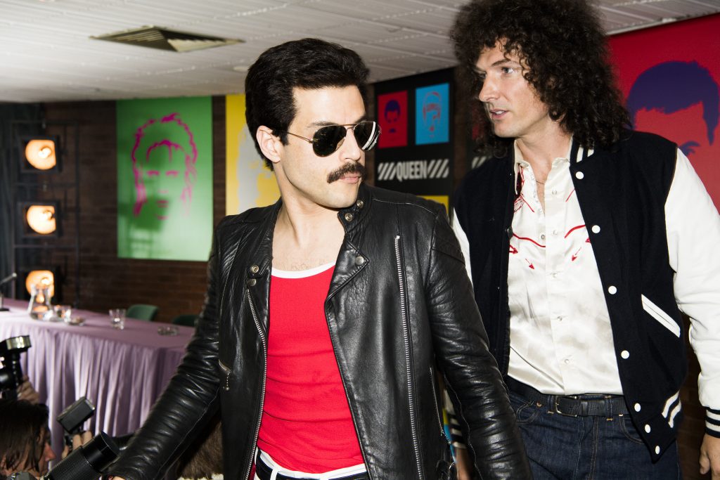 BOHEMIAN RHAPSODY Rami Malek (Freddie Mercury) and Gwilym Lee (Brian May) star in Twentieth Century Fox’s BOHEMIAN RHAPSODY. Photo Credit: Alex Bailey.