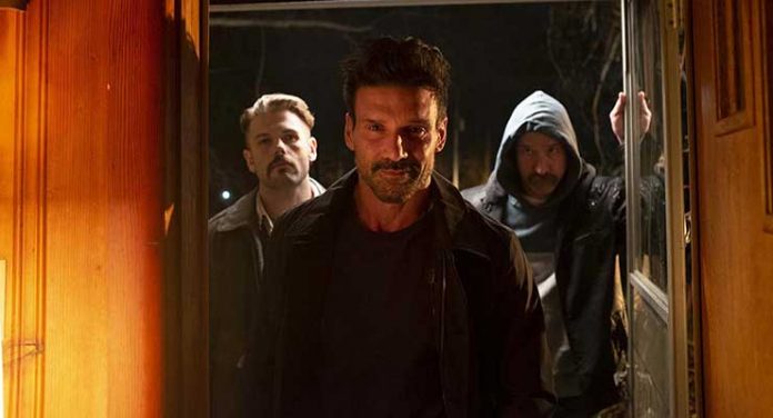 Frank Grillo, Scott Peat and David Cade in Into the Ashes (2019)