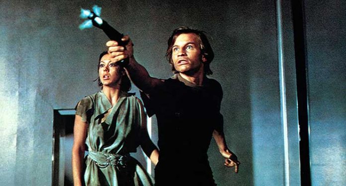 Jenny Agutter and Michael York in Logan's Run (1976)