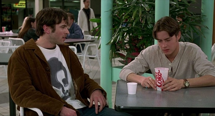 Jason Lee and Jeremy London in Mallrats (1995)