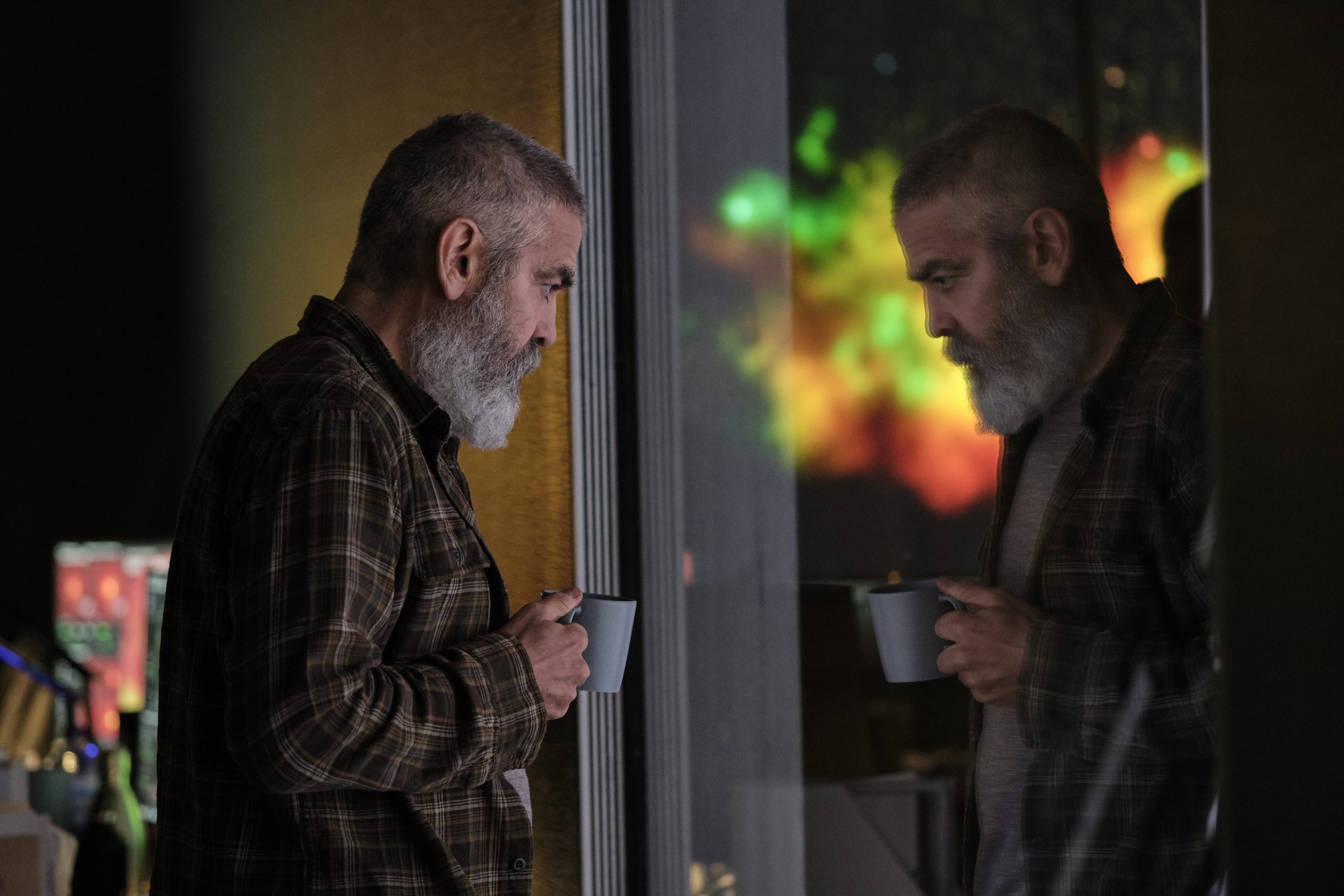THE MIDNIGHT SKY (2020) George Clooney as Augustine. Cr. Philippe Antonello/NETFLIX ©2020