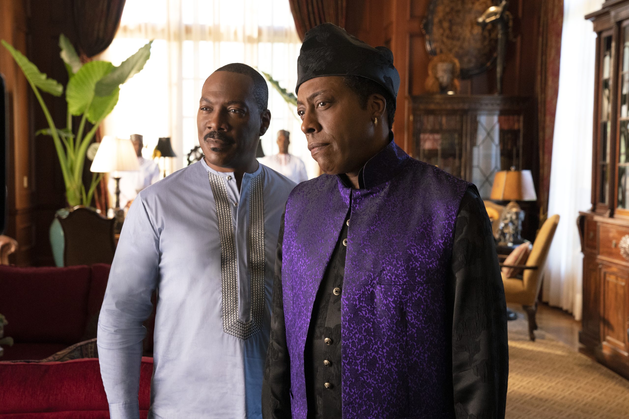 Eddie Murphy and Arsenio Hall star in COMING 2 AMERICA Photo: Quantrell D. Colbert © 2020 Paramount Pictures