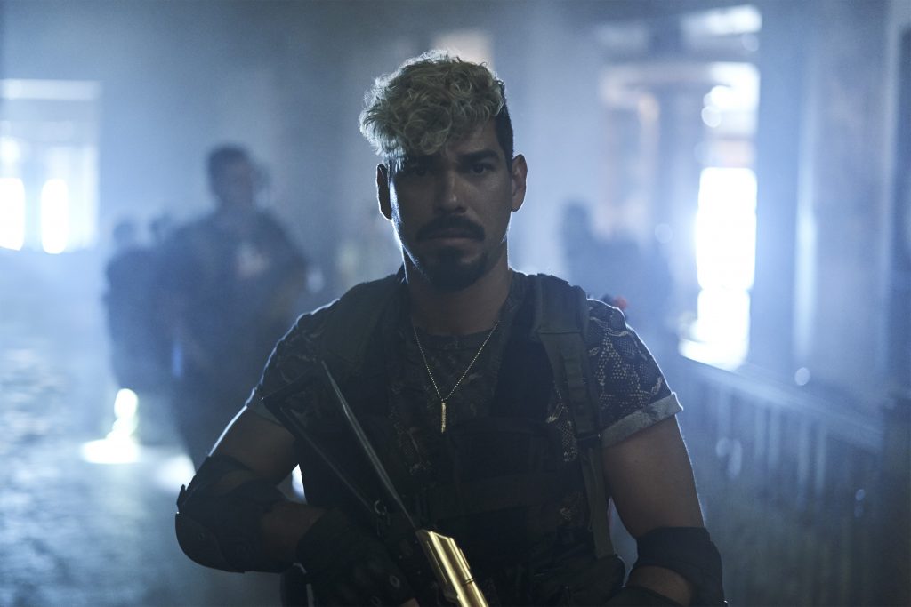 ARMY OF THE DEAD (Pictured) RAÙL CASTILLO as MICKEY GUZMAN in ARMY OF THE DEAD. Cr. CLAY ENOS/NETFLIX © 2021