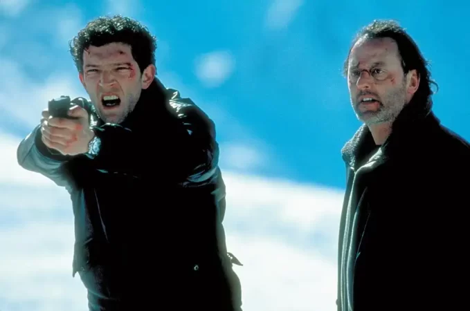 Jean Reno and Vincent Cassel in The Crimson Rivers (2000)