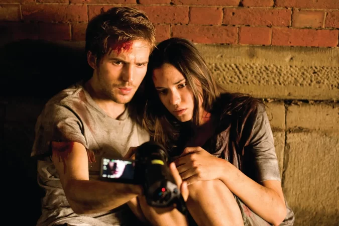 Odette Annable and Michael Stahl-David in Cloverfield (2008)