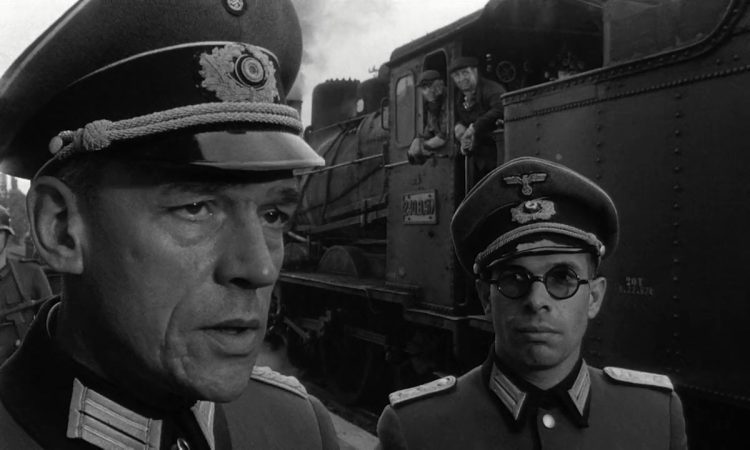 Paul Scofield, Jean Bouchaud, Charles Millot, and Albert Rémy in The Train (1964)