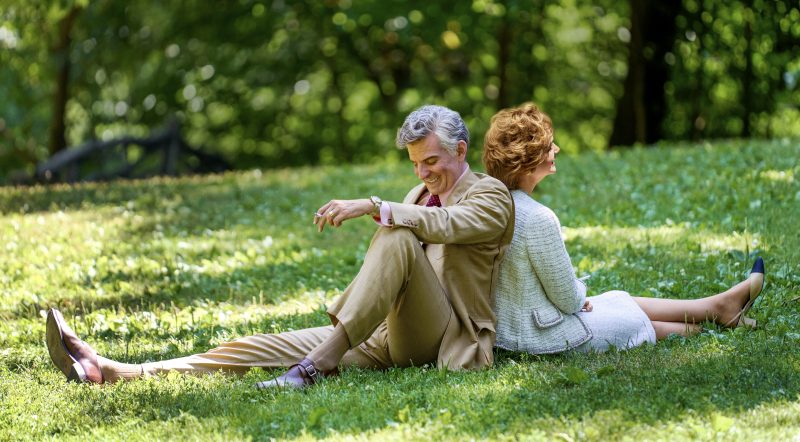 Maestro. (L to R) Bradley Cooper as Leonard Bernstein (Director/Writer) and Carey Mulligan as Felicia Montealegre
in Maestro. Cr. Jason McDonald/Netflix © 2023.