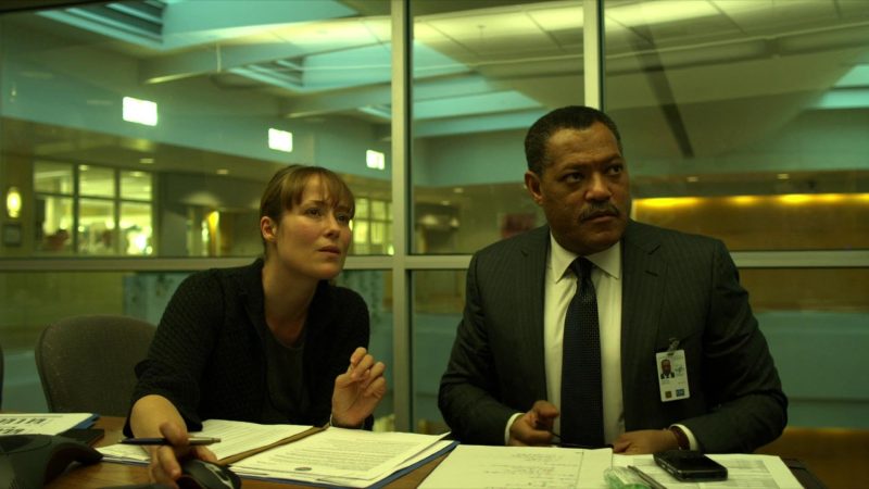 Jennifer Ehle and Laurence Fishburne in Contagion (2011)