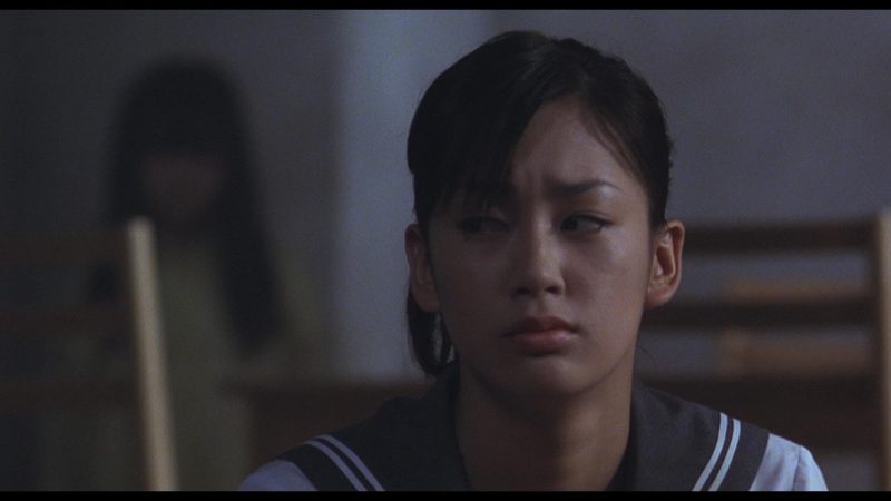 Mizukawa Asami in Dark Water (2002)