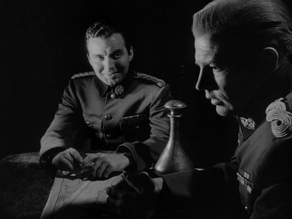 Stephen Coit and Kenneth Harp in Fear and Desire (1952)