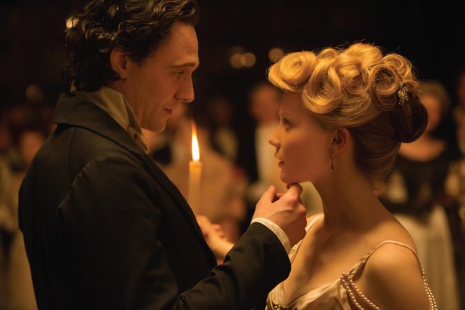 Tom Hiddleston and Mia Wasikowska in Crimson Peak (2015)