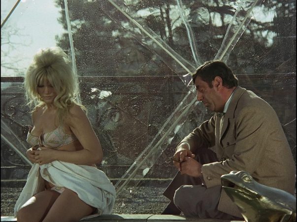 Cristina Gaioni and Ben Salvador in Una iena in cassaforte (1968)